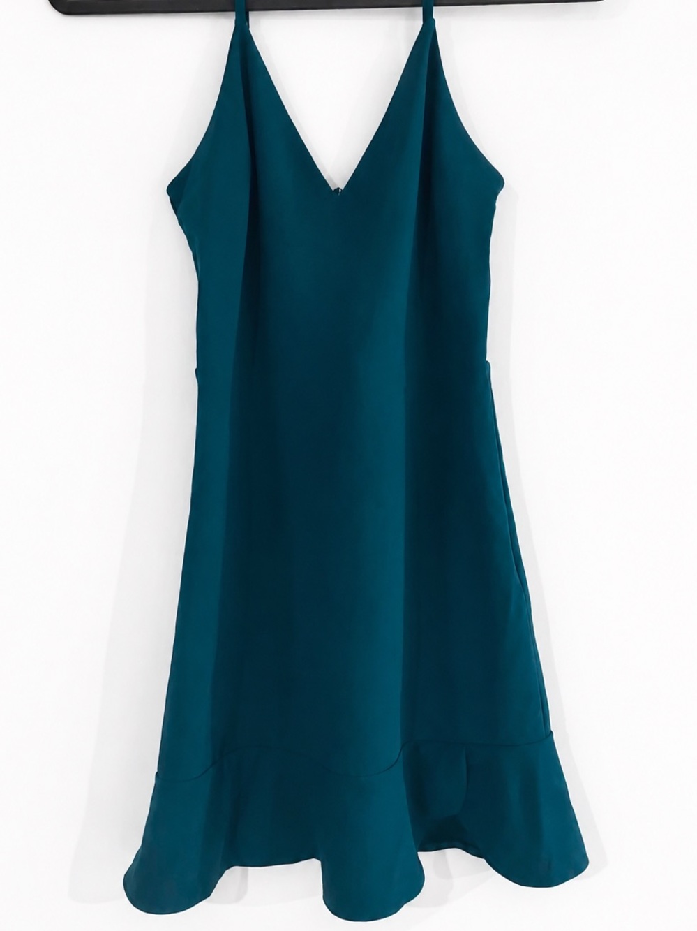 EXPRESS Emerald Green Slip Dress NWT Flowy Spaghetti Strap Mini Dress Size XS